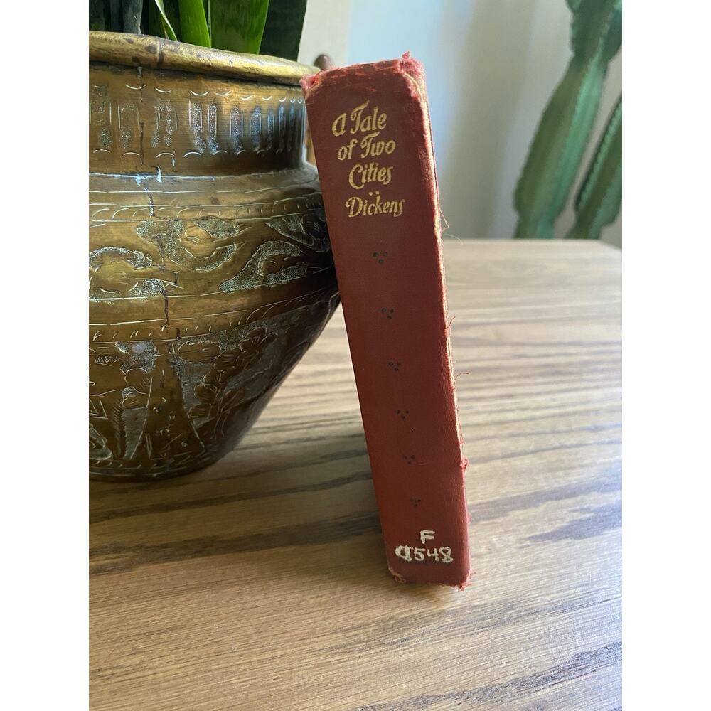 Vintage Hardcover Book 1934 ‘A Tale Of Two Cities’ By Charles Dickens